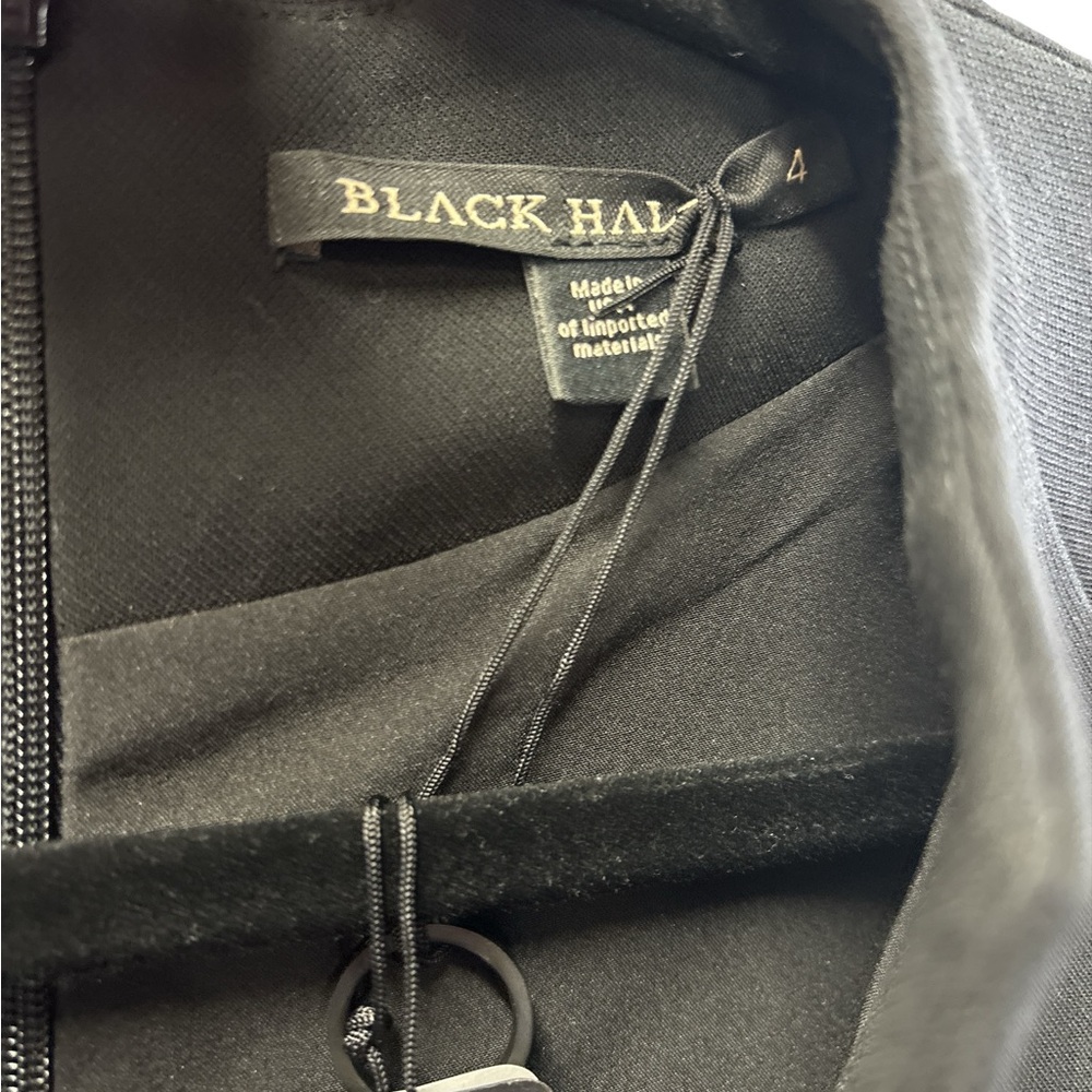 Black Halo Black Short-Sleeve Wide-Leg Jumpsuit - Picture 9 of 10